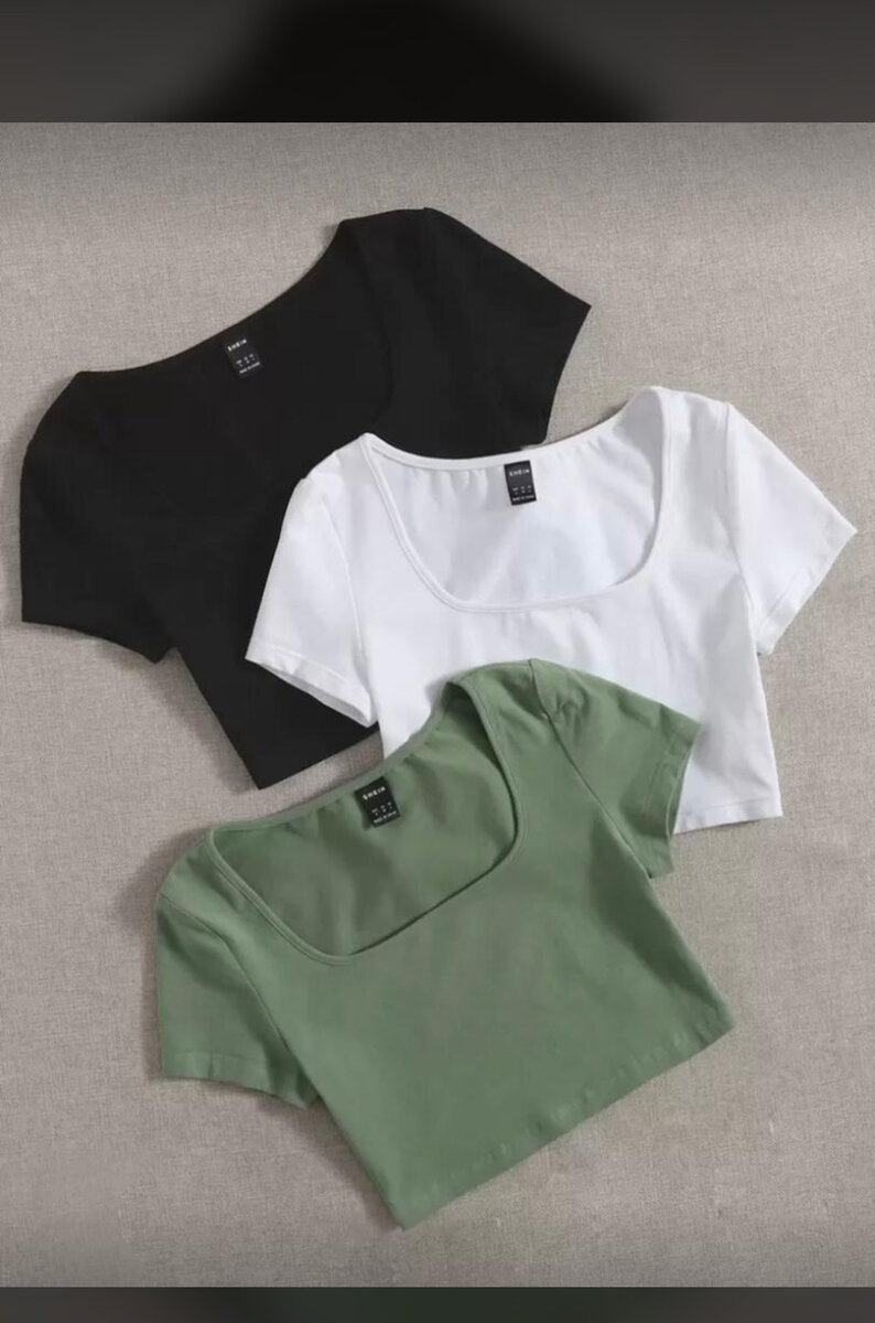 T-shirts à col carré tendance