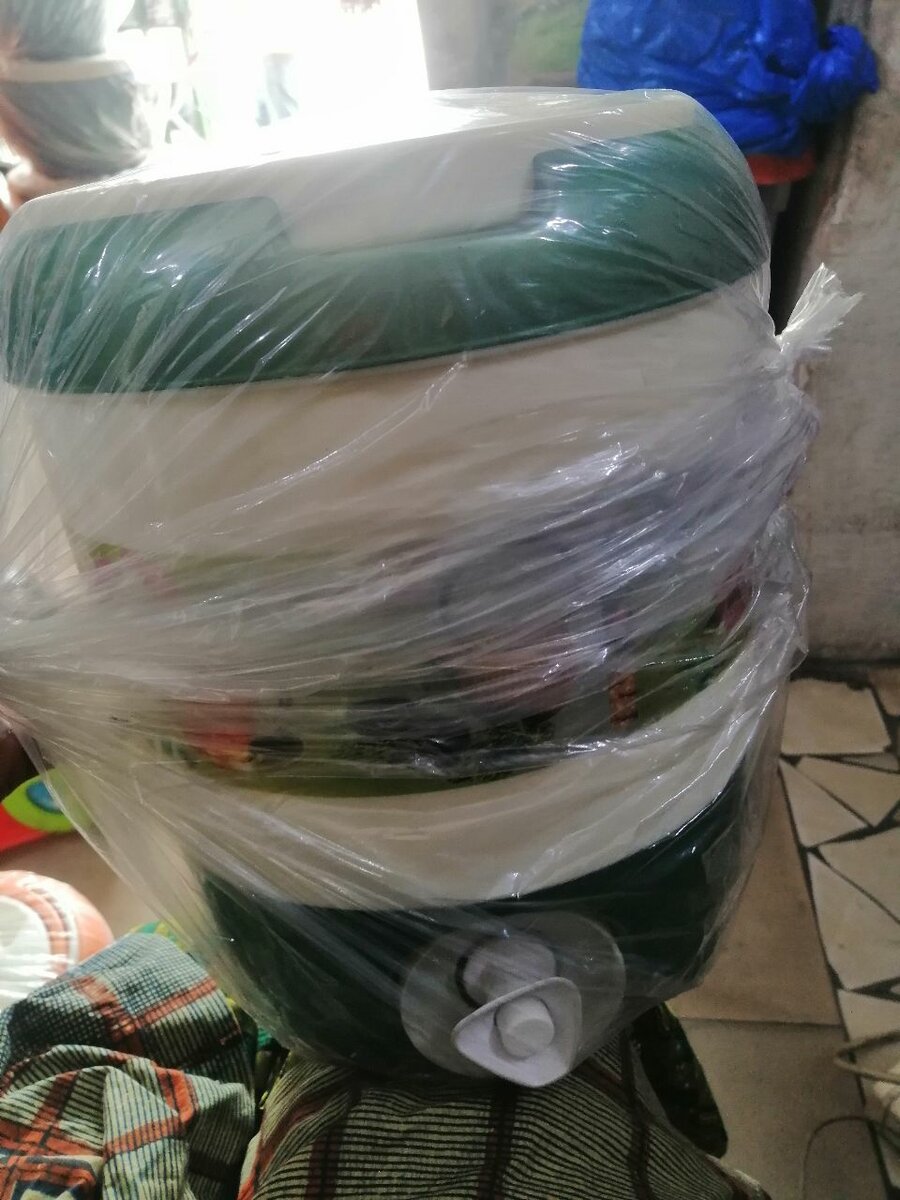 Glacière à robinet 6L