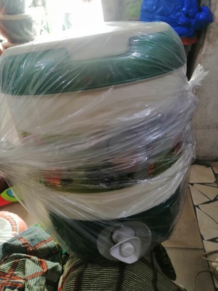 Glacière à robinet 6L