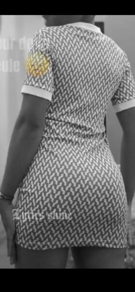 Robe moulante à motifs élégante