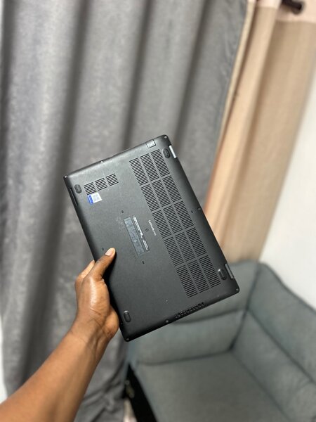 Dell latitude 5400 i5 touchscreen