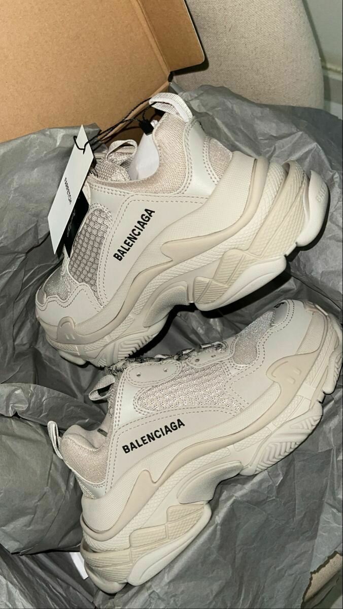 BALENCIAGA TRIPLE S