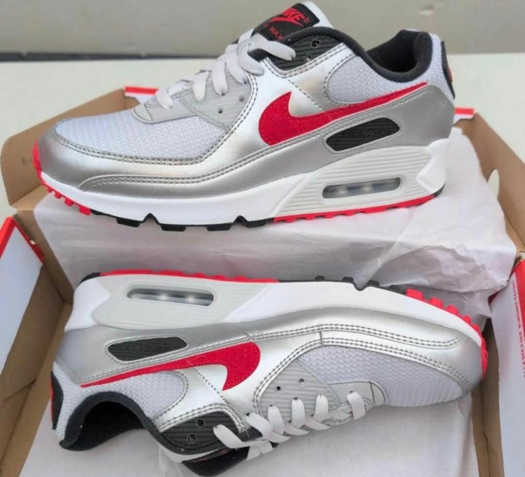 Sneakers argent et rouge