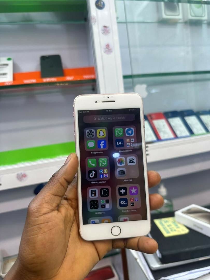 iPhone 7 Plus 32go quasi neuf