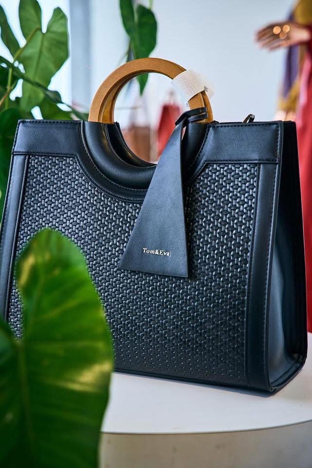 Sac à main en cuir tissé