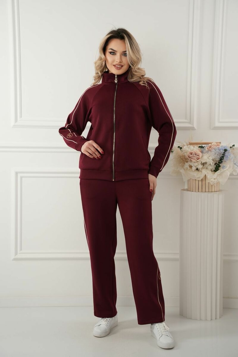 Спортивный костюм