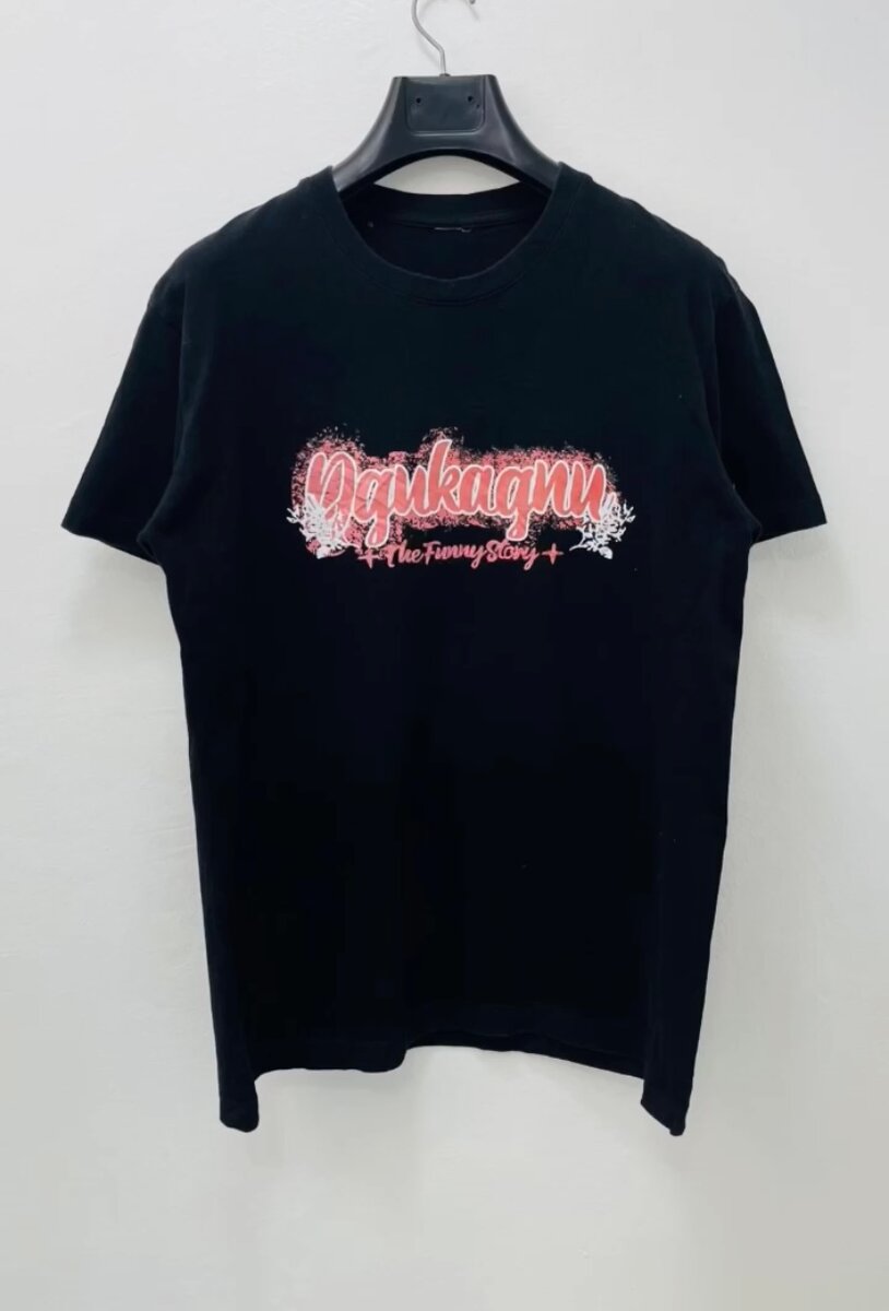 T-shirt noir imprimé décontracté