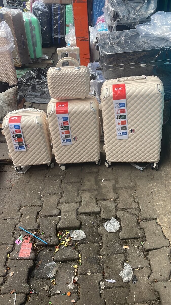 Set de Valises à Roulettes