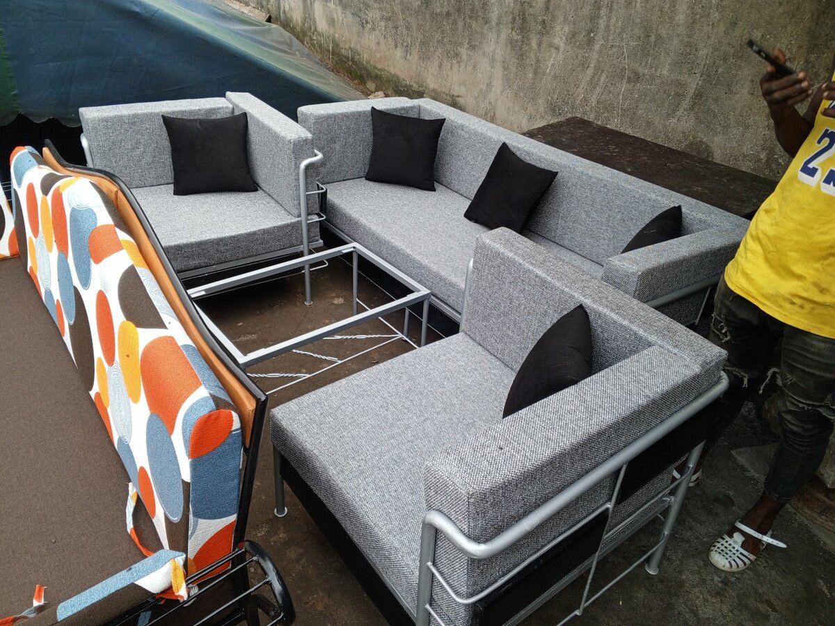 Fauteuil en fer forgé solide et confortable