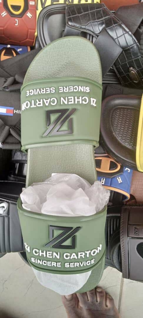 Sandales de bain confortables