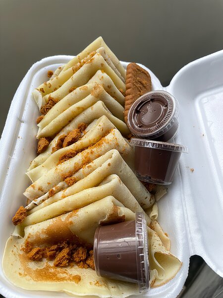 Crêpes délicieuses au biscuit