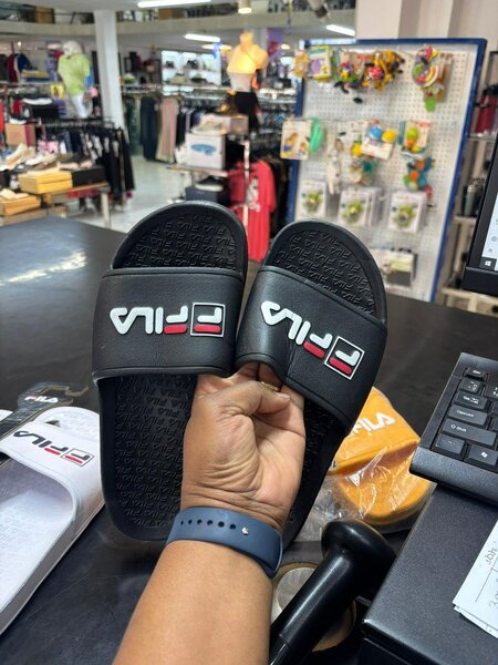 Sandales FILA Confortables