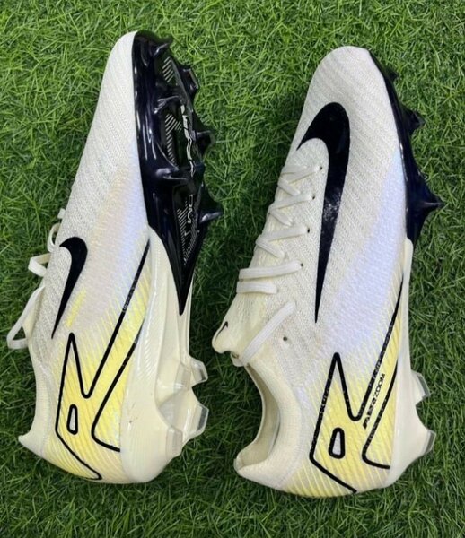 Crampon Nike