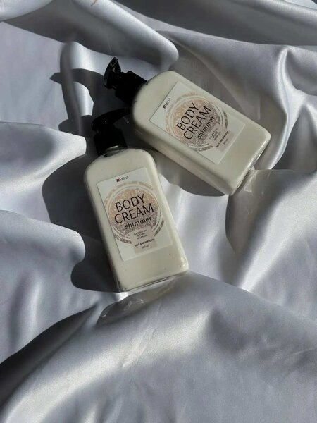 Порфюмный крем молочко для тела с шимером