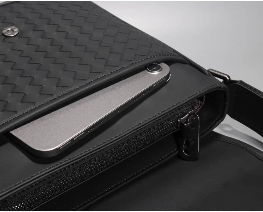 Sac bandoulière en cuir tressé