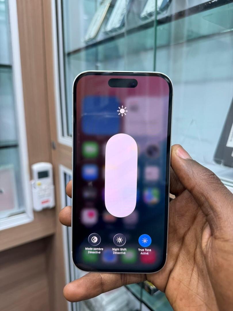 iPhone blanc dernière génération