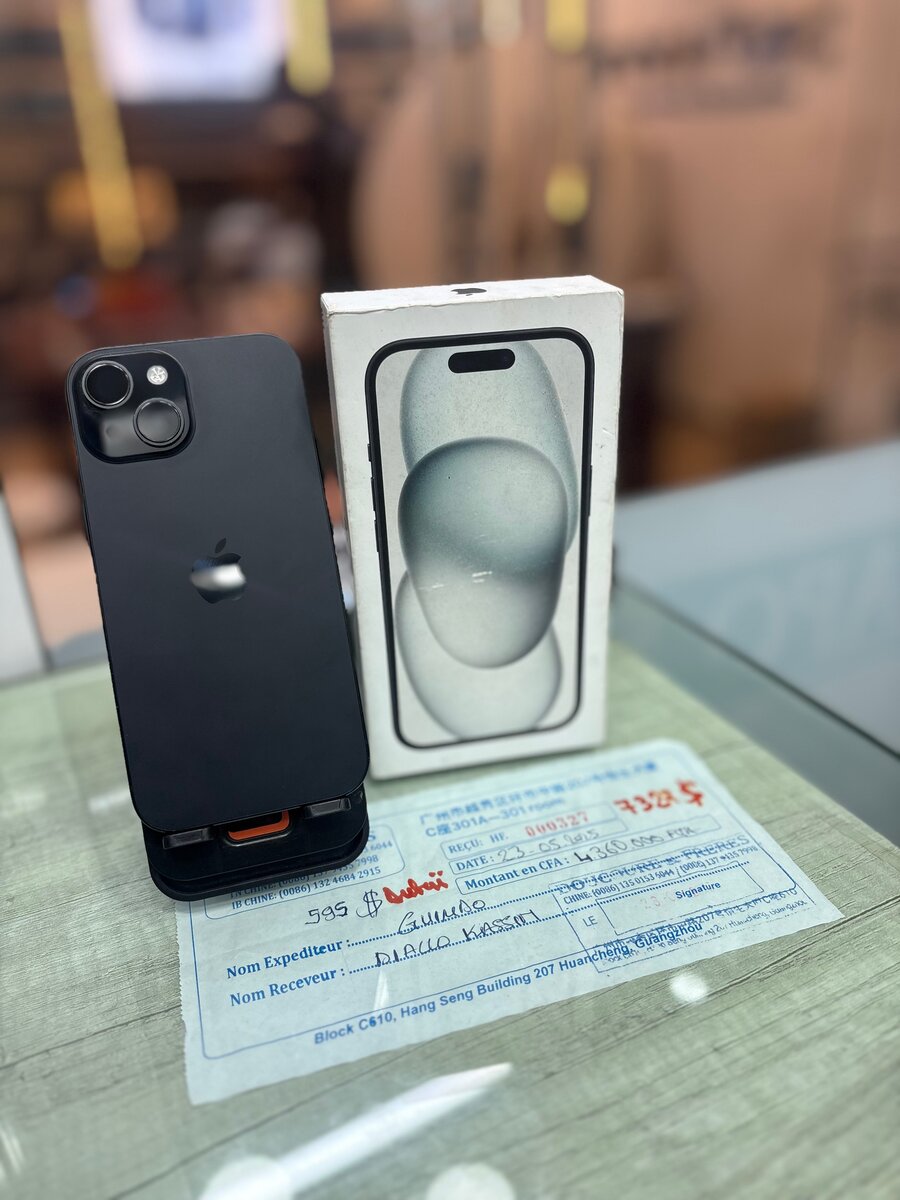 iPhone 15simple 128 GB Noir