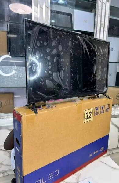 Téléviseur OLED 32 pouces HD