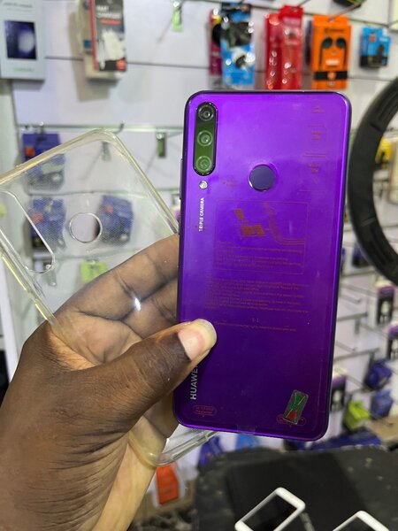 Huawei y6p 64 giga 4 giga ram