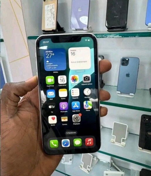 iPhone XR Blanc Débloqué