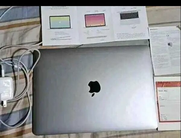 MacBook Pro 2024