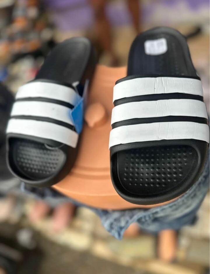 Claquettes Unisexes Antidérapantes