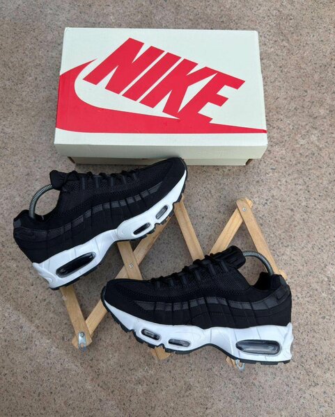 Nike Air Max 95 Noir Blanc