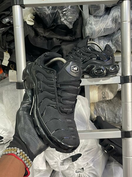 Baskets noires tendance homme