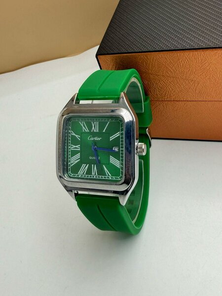 Montre de luxe (cartier)