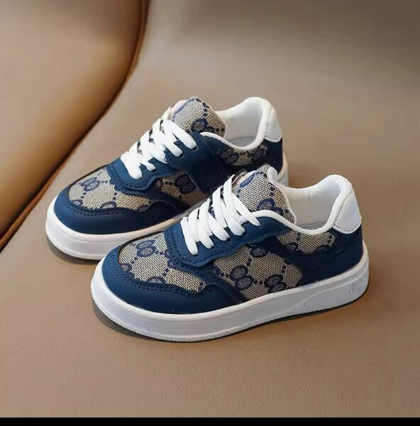 Sneakers garçon bleu moderne