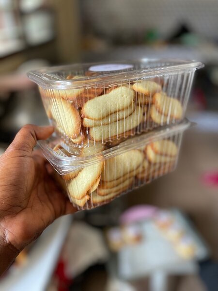 Biscuits moelleux en boîte