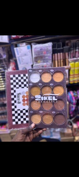 Palette de maquillage Zikel