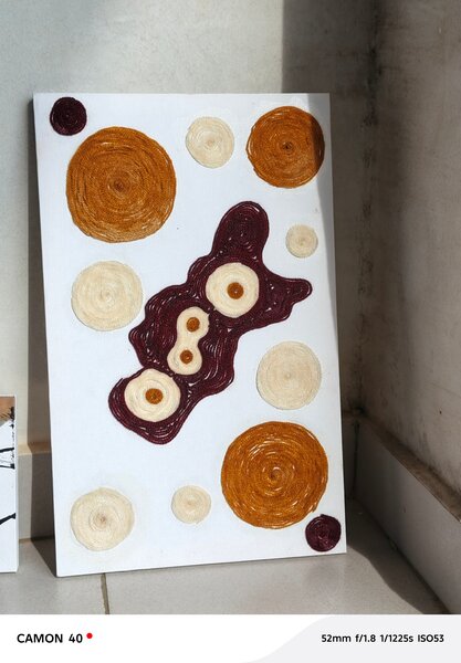 Tableau abstrait peint à la main