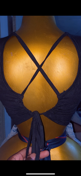 Haut court noir élégant