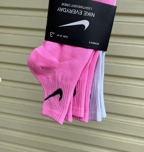 Lightweight Nike socks