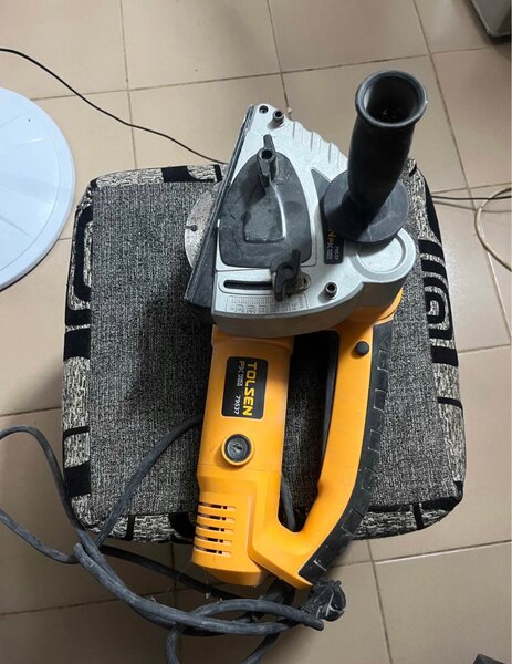 Meuleuse d'angle électrique professionnelle DEWALT