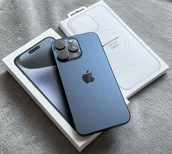 iPhone 15 pro max 256 giga