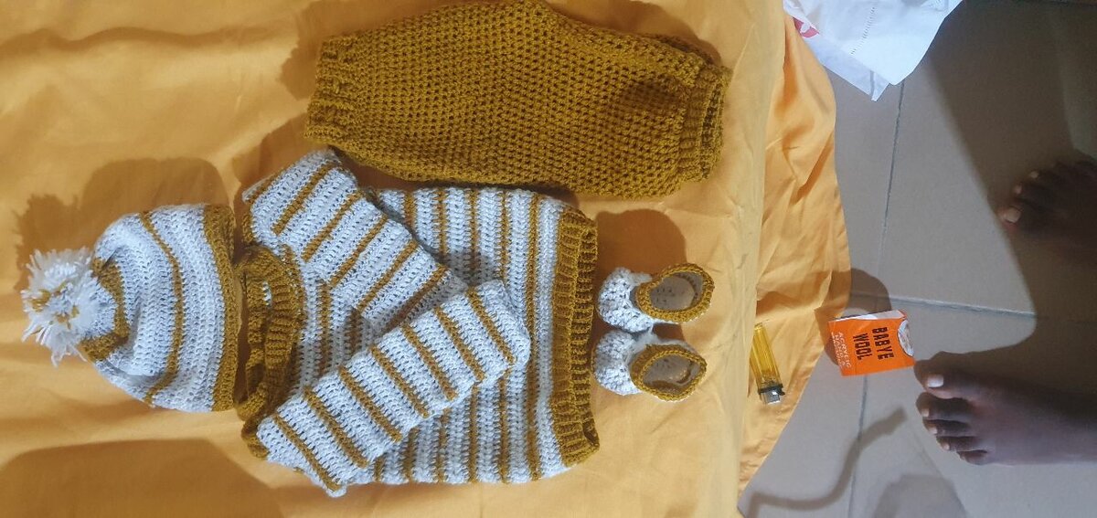 Ensemble Tricot Bébé Confort