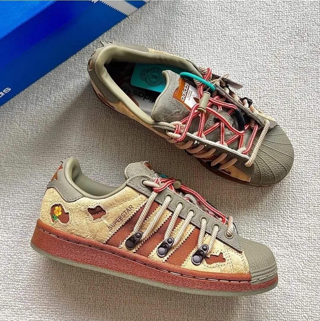 Adidas Superstar Sneakers