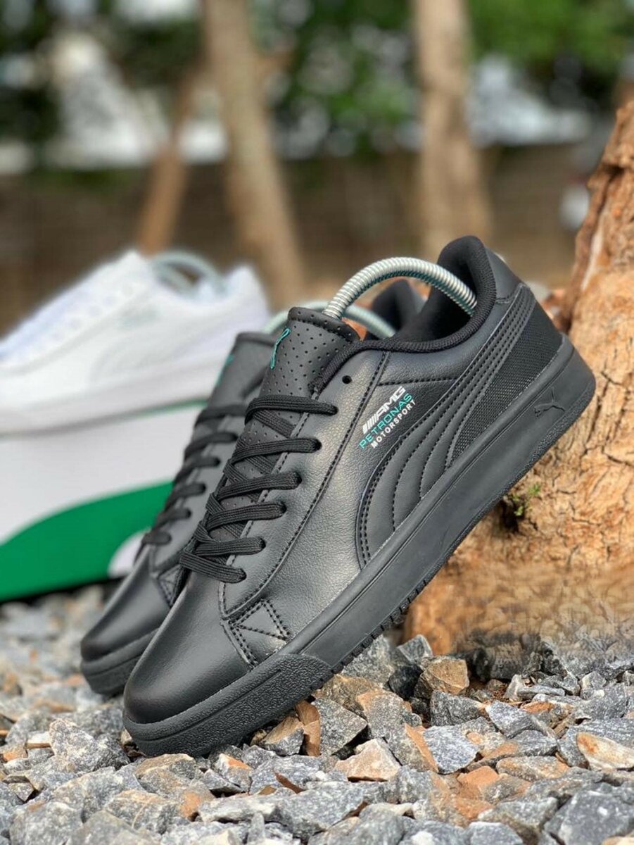 Baskets Puma couleur noire