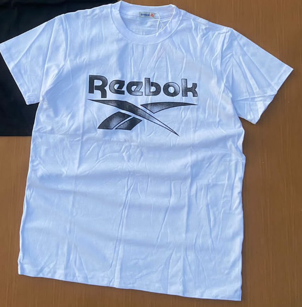 T-shirts Reebok white