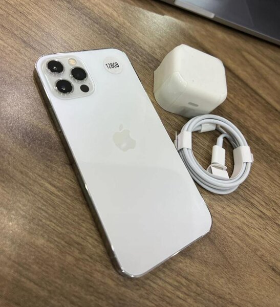 Clean like New iPhone 12pro