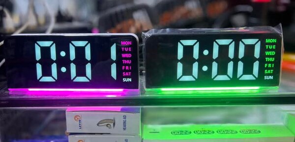 Horloge numérique LED