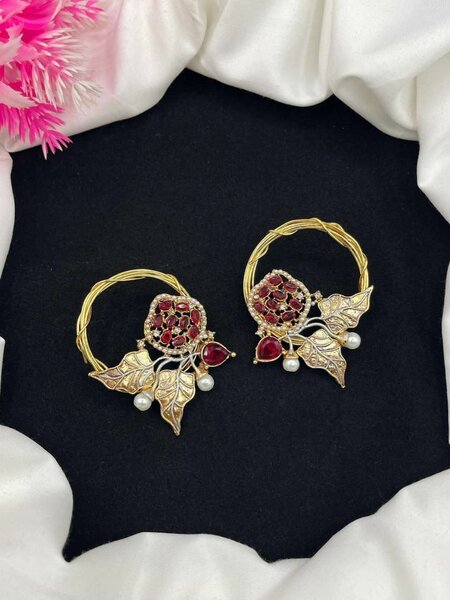 Ladies earrings