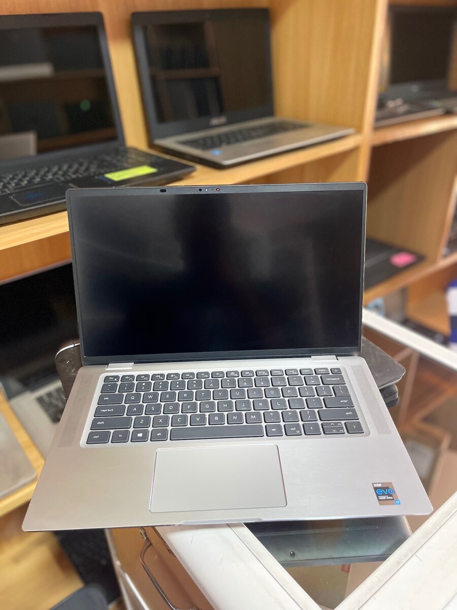 DELL LATITUDE 9520