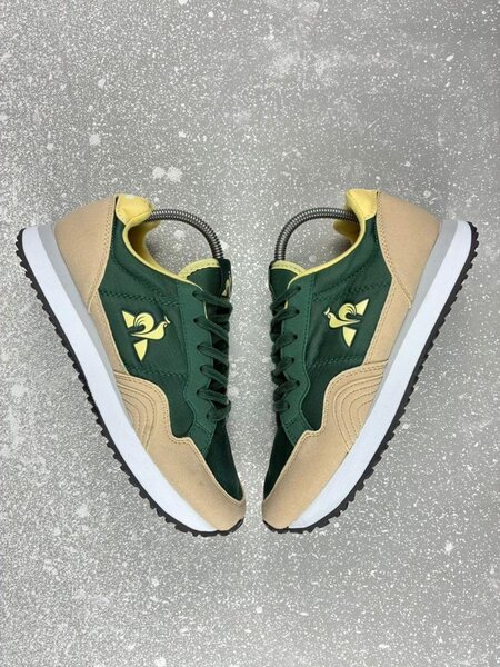Baskets rétro vertes et beige