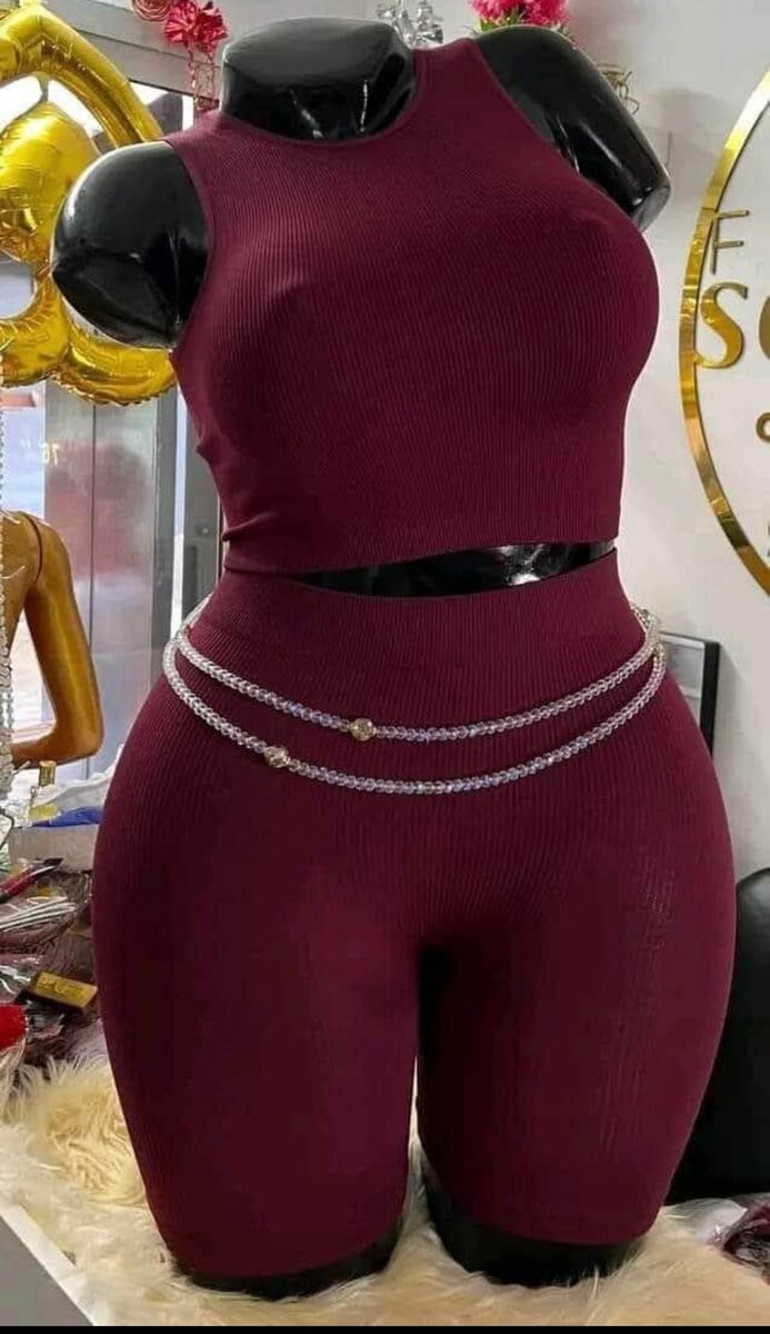 Ensemble de sport côtelé élégant