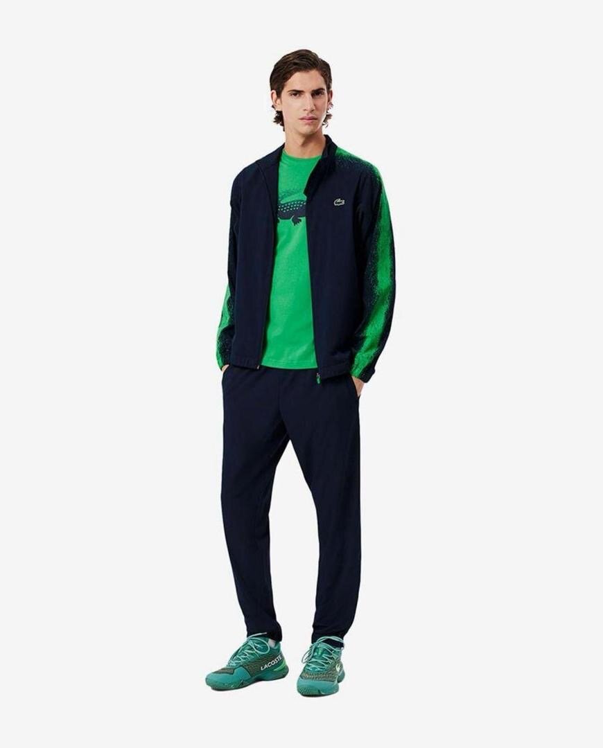Ensemble de sport homme élégant