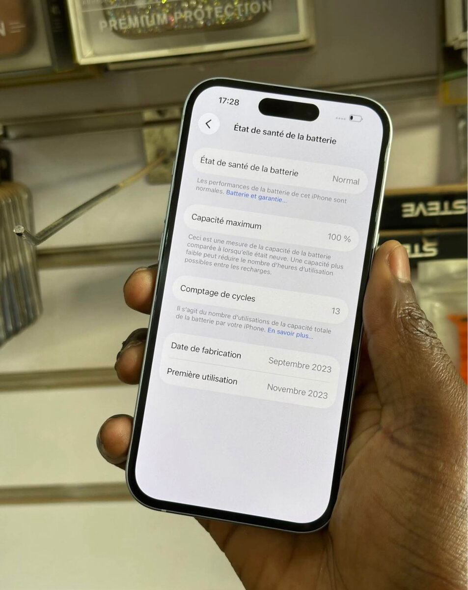 iPhone 15 256 Go Blanc Neuf