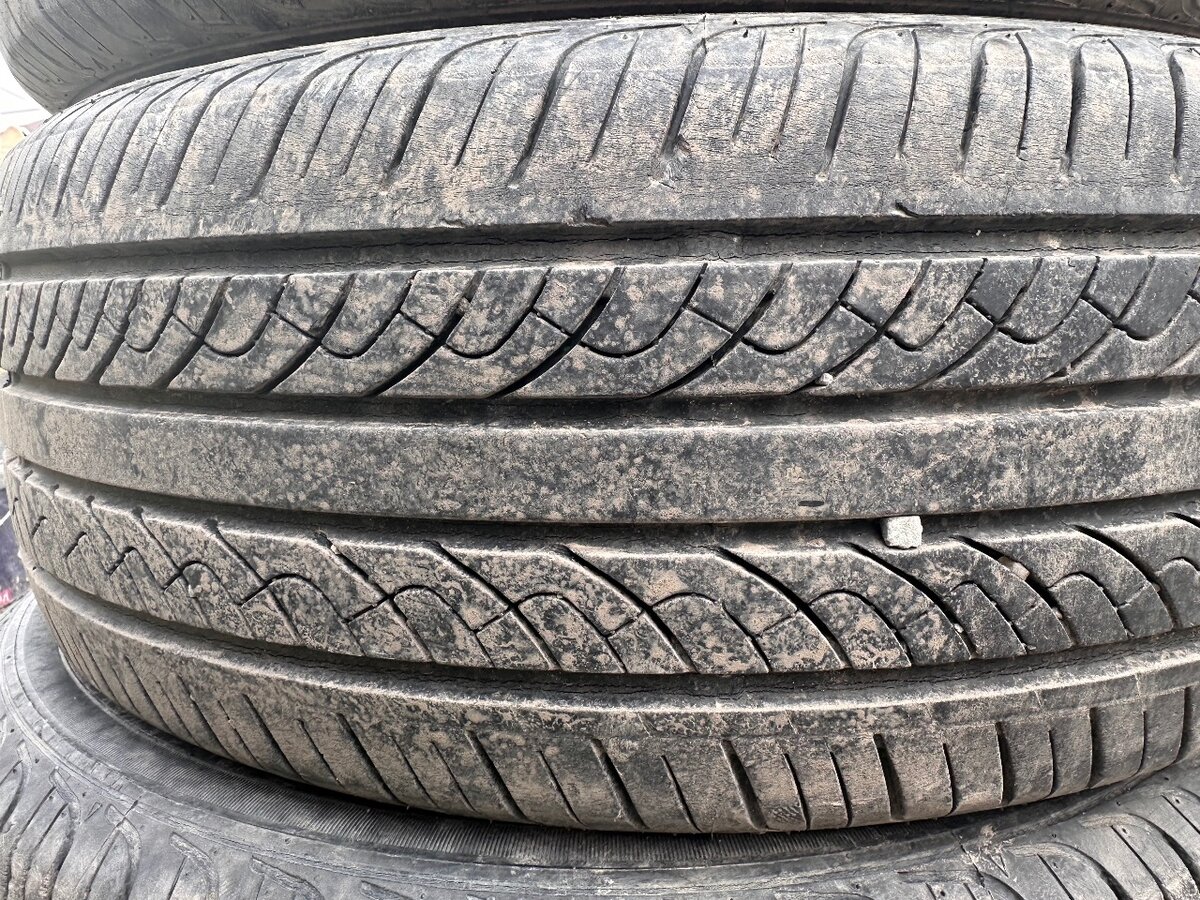 продаю шины